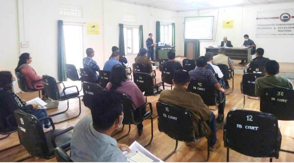 Section of the gathering attending the Pughoboto Sub Division Planning & Development Board monthly meeting was held at the DB’s Court hall, Pughoboto on October 19. (DIPR Photo)